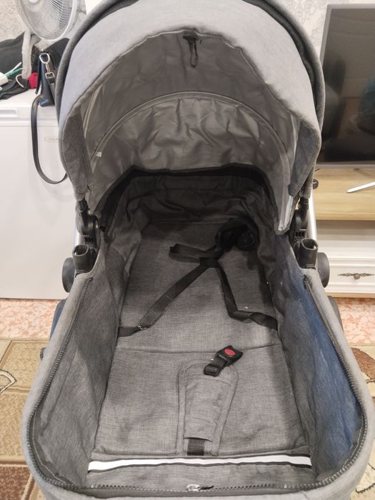 Детская коляска б/у