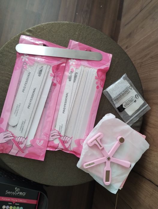 Produse unghii: oje și accesorii