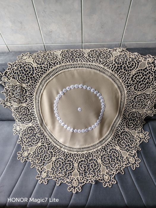 Mileu macrame lucrat manual