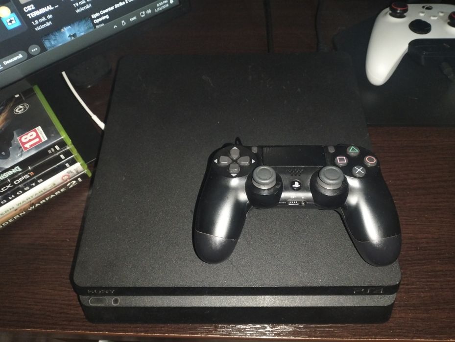 Vând PS4 slim 1TB MODAT cu jocuri preinstalate