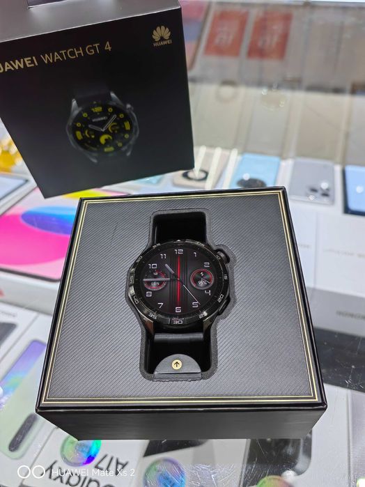 Huawei Watch GT 4 46mm в хорошем состоянии полный комплект с гарантие