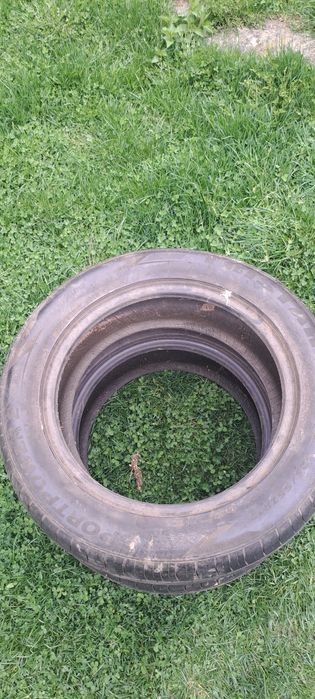 Vând 2 cauciucuri 225/55 R17 de vară