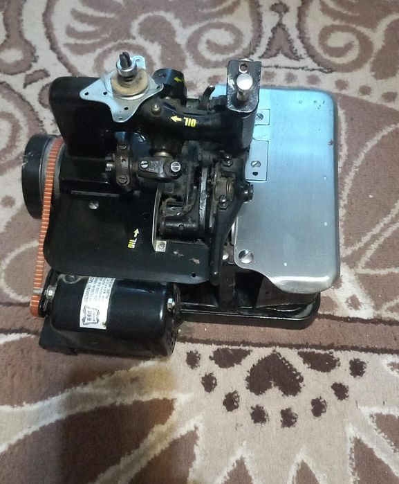 Продам Оверлог в хорошем состоянии