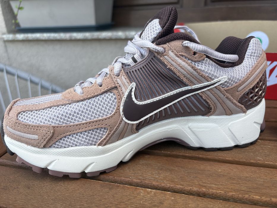 Nike Zoom Vomero 5 HF1553 200