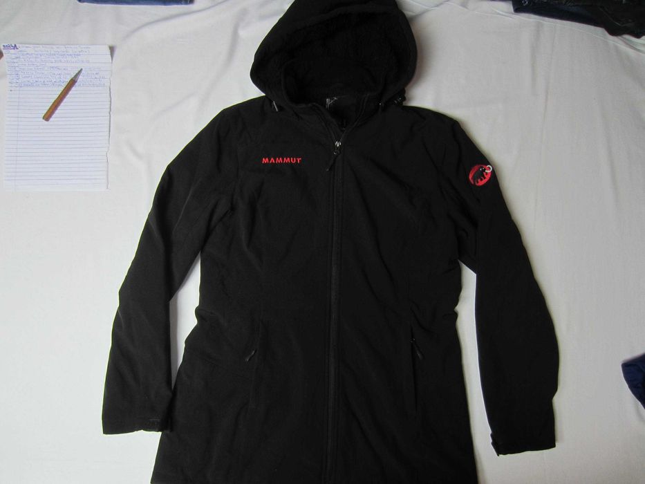 Geaca dama inscriptionata Mammut,masura L,stare buna,vezi DESCRIEREA