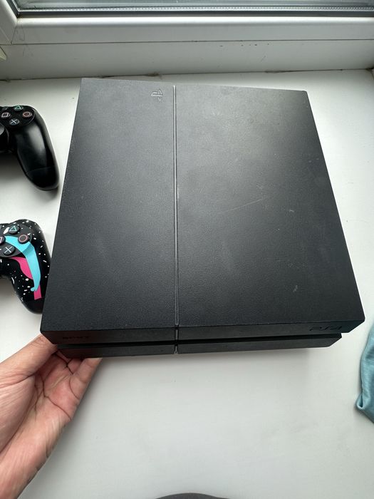Продам PS4 1 тб. 55000 тг