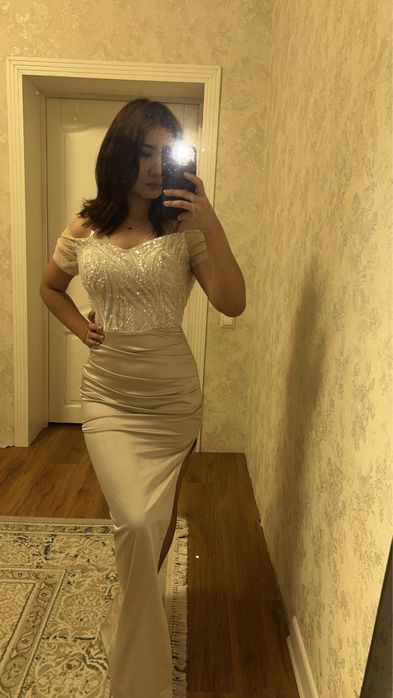 Платье вечернее