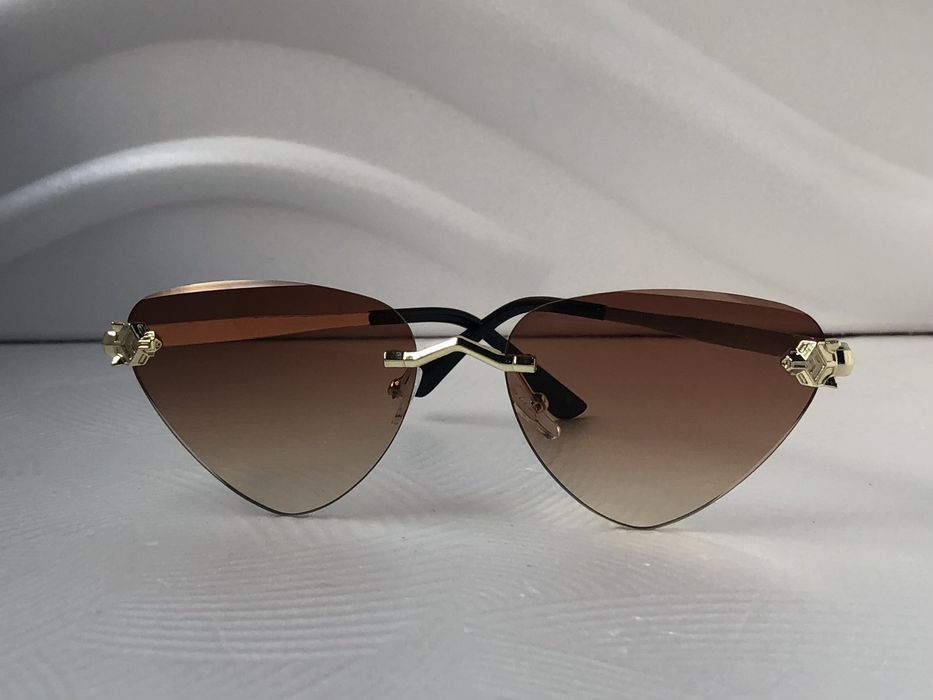 Модерни дамски слънчеви очила