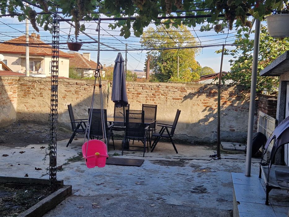 Дава се под наем Етаж от къща в Средец - 75 кв.м за 255 € - Снимка #8