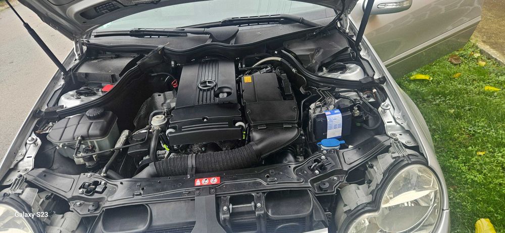 Mercedes c 200            .
