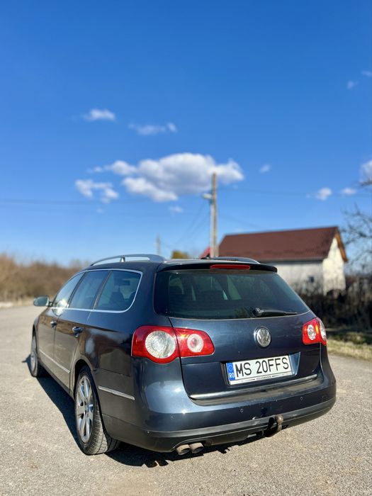 Vand Volkswagen Passat B6 Break Highline 2.0TDI din 2007.