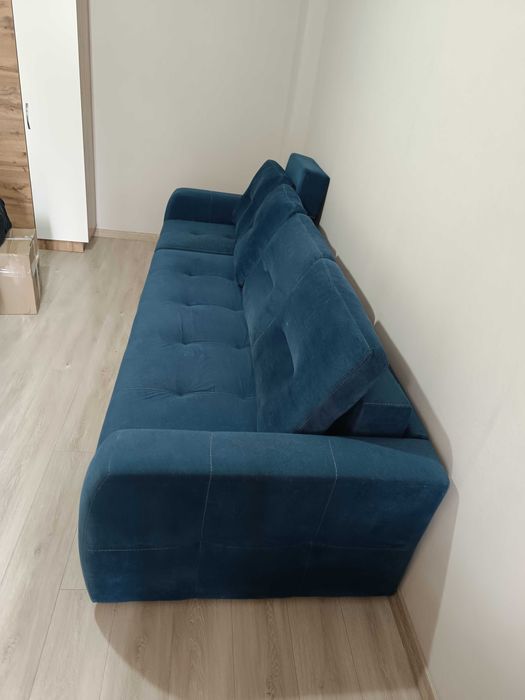 Продам диван 3 метра на 1.10м