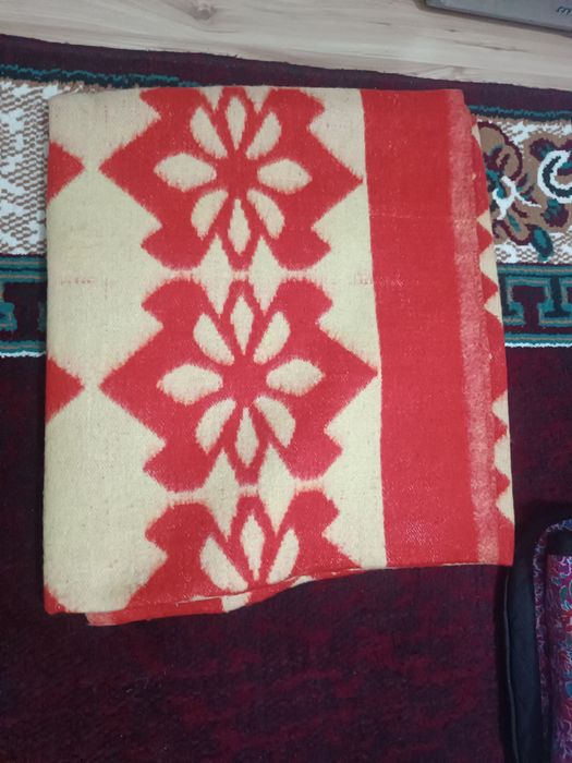 Срочно продам два одеяла