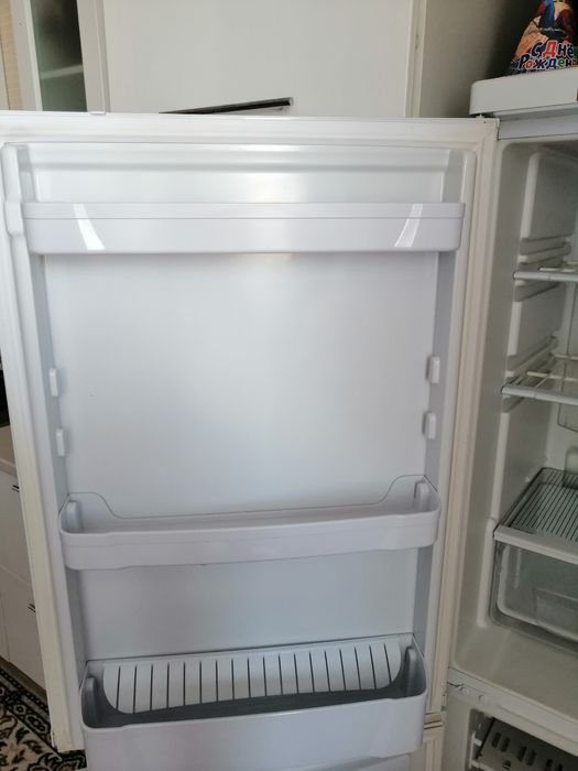 Холодильник INDESIT