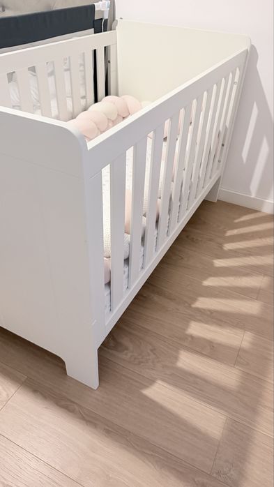 Patut bebelus Mothercare + saltea premium din cocos | Ca nou | Achiziție 2024