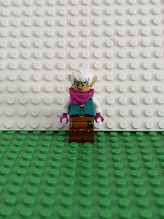 Lego фигурки разные