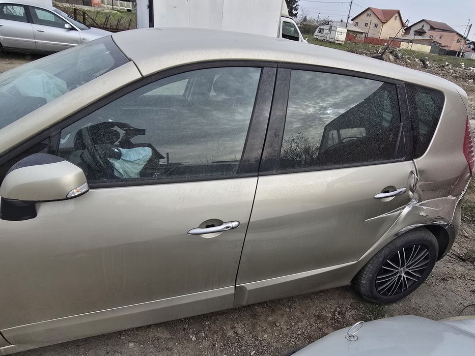 Renault grand scenic  2009 avariat bucuresti