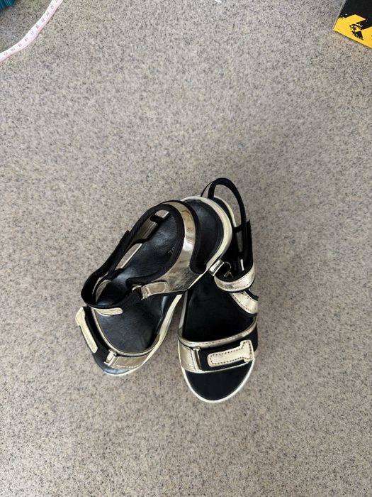 Босоножки девесковые детские