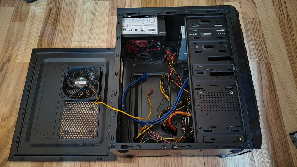 Vand carcase PC