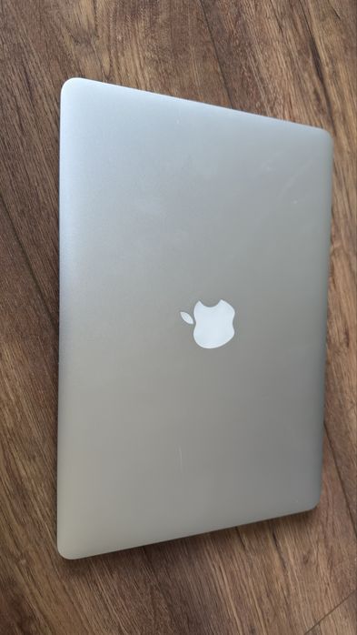 Apple Macbook air 13