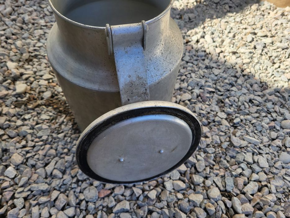 Бидон влюменивый.