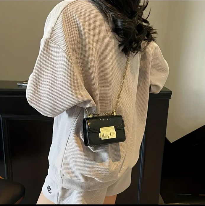 Дамски ефектни чанти