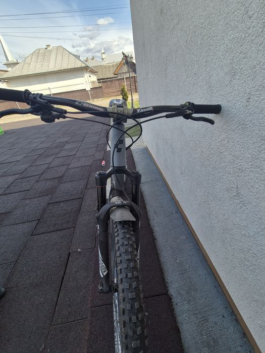 Bicicleta cube full stereo pro