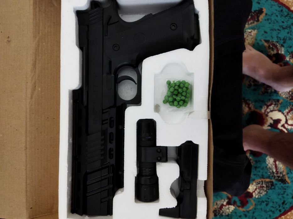 Продаю детский пистолет