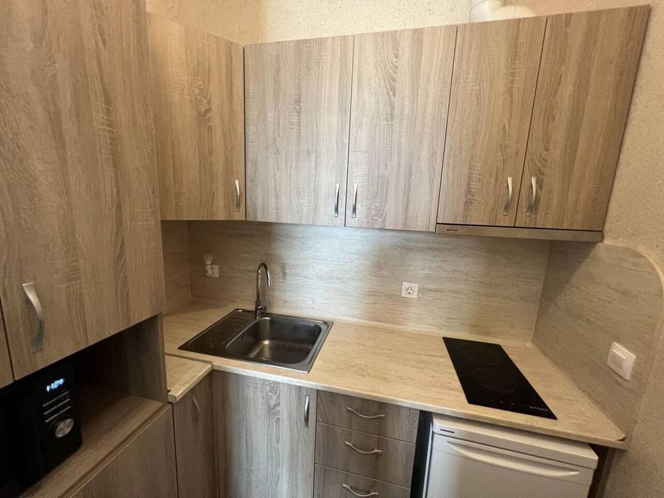 Продава се Едностаен апартамент в Бургас, Зорница - 47 кв.м за 2830 €/кв.м - Снимка #3