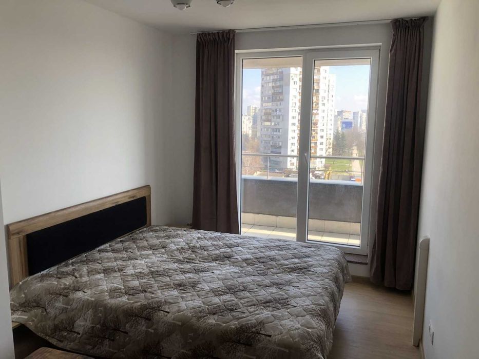 Дава се под наем Тристаен апартамент в София, Център - 90 кв.м за 812.94 € - Снимка #3