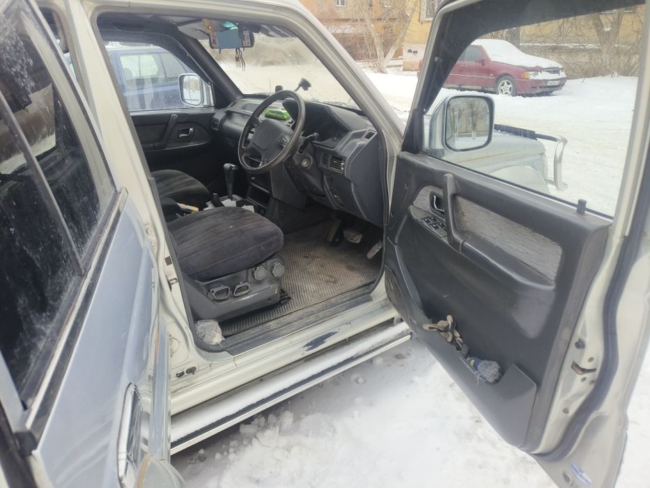 Митсубиси Паджеро 2 4м40