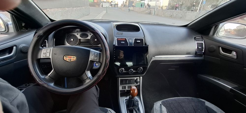 Джили Эмгранд 2012г