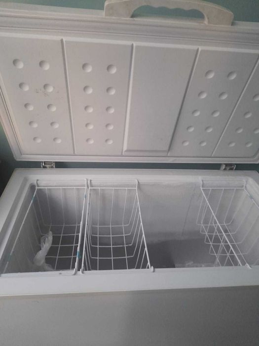 Продам Морозильник