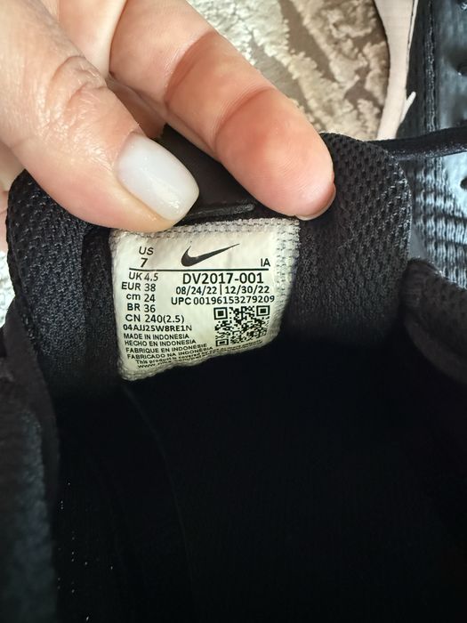 Дамски маратонки Nike