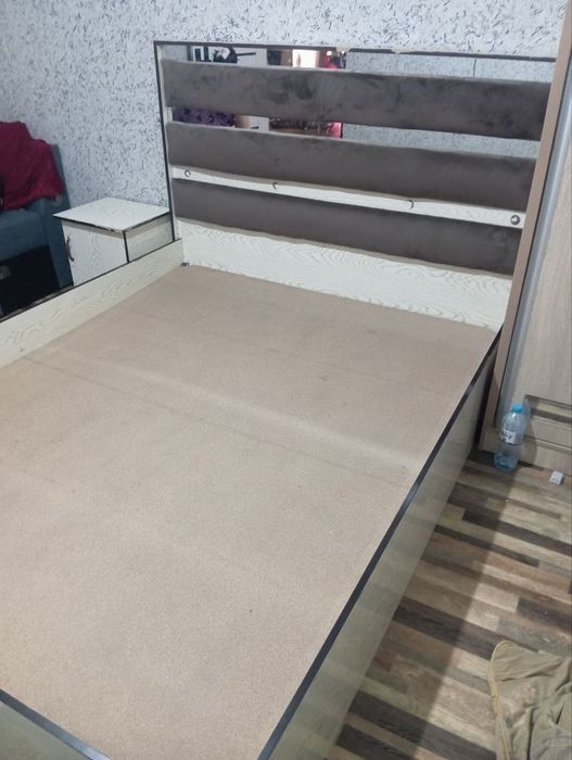 Спальня диван 2 та тумбаси блан сотилади без матраса