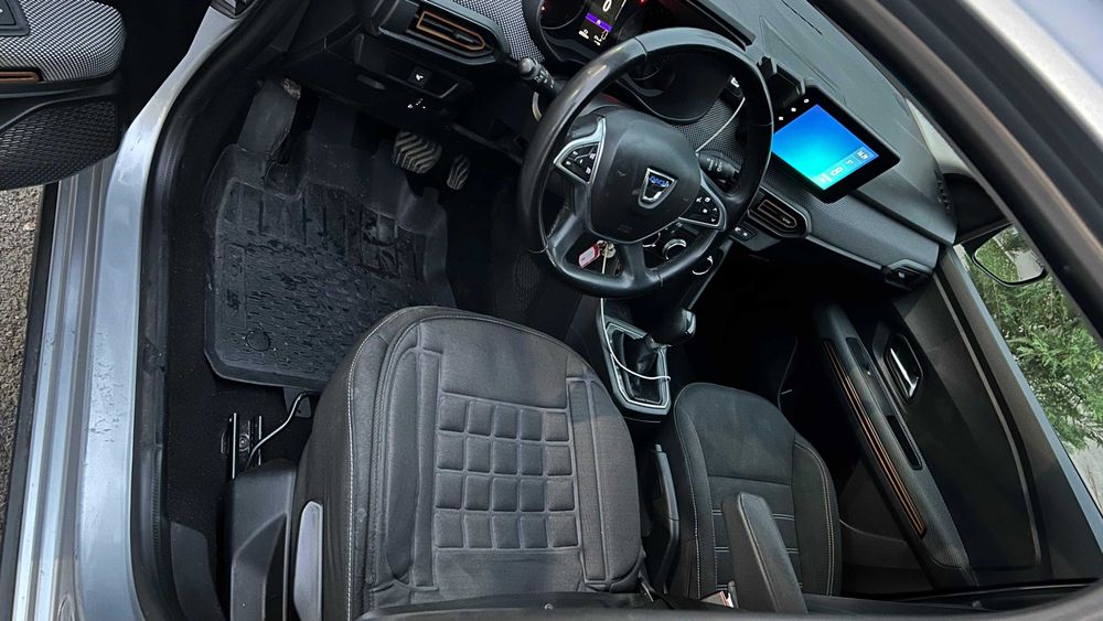 DACIA SANDERO 1.0 TCe 90CP CVT iulie 2022 49555 km Garanție - 11.900 €