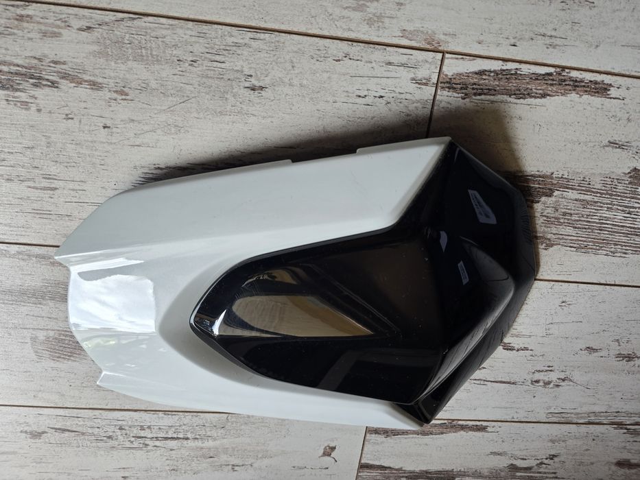 Капак - спойлер за задна седалка за Suzuki GSXR1000 2010