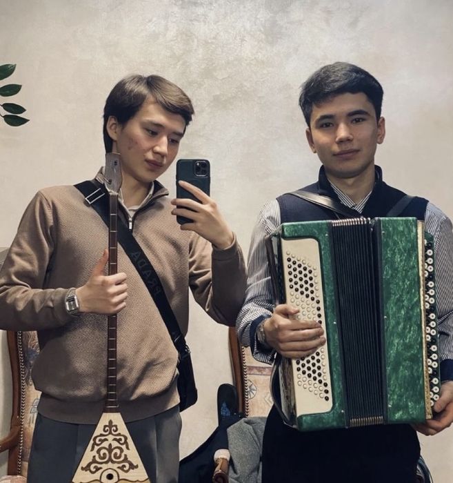 Музыканты әншілер