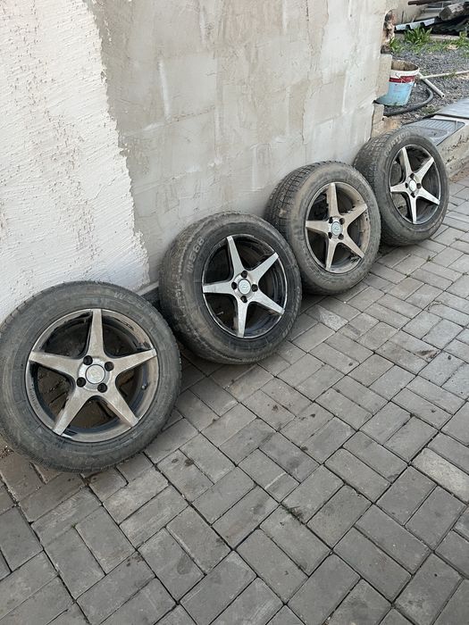 Продам шины липучка