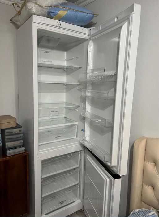 Холодильник с доставкой