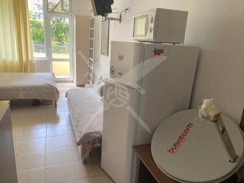 Продава се Едностаен апартамент в к.к. Слънчев бряг - 35 кв.м за 1115 €/кв.м - Снимка #2