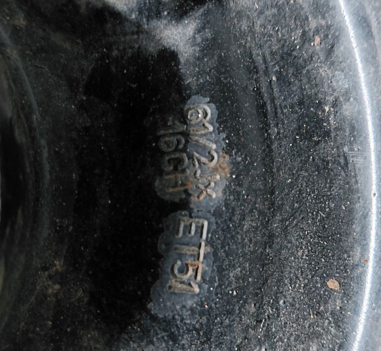 Продам диск на 16