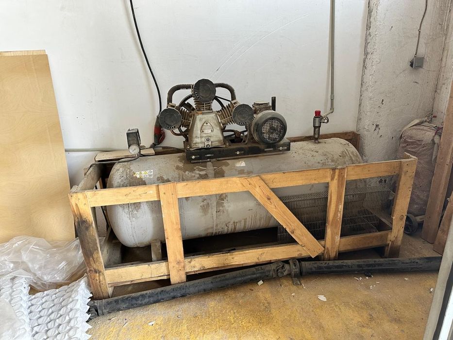 Продаётся компрессор