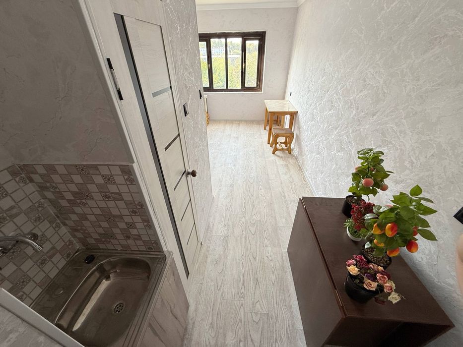 Прадаётся 1х 9микрарайоне АТС вдоль дороги 100 працентный маласемейка