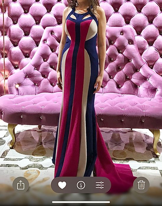 Платье вечернее в пол с открытой спиной