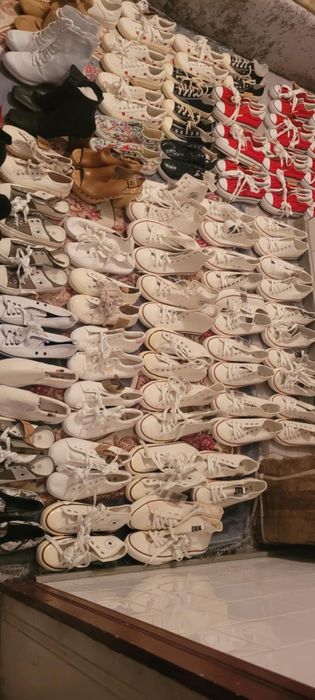 Papuci de vânzare din Anglia