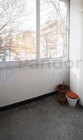 Дава се под наем Тристаен апартамент в София, Лозенец - 100 кв.м за 525 € - Снимка #8