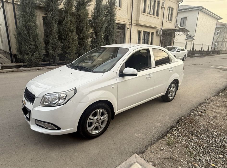 Nexia 3 LTZ avtomat, Toza. 29.000 km yurgan, ayol kishi haydagan