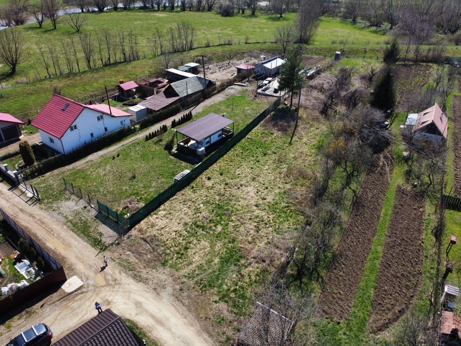 Teren de vanzare in Podu Olt - 1700mp, intravilan, ideal pentru constructie