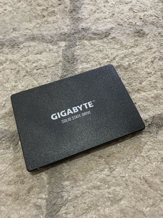 SSD Gygabyte 120gb